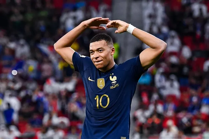 Junior Juninho: Khó bảo vệ Mbappe trừ khi buộc dây giày vào nhau- Kubet