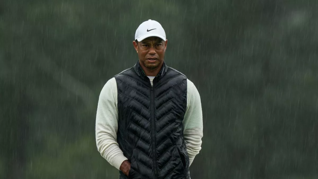 Tiger Woods tụt xuống vị trí thấp trong sự nghiệp trên bảng xếp hạng thế giới (Ảnh Kubet)